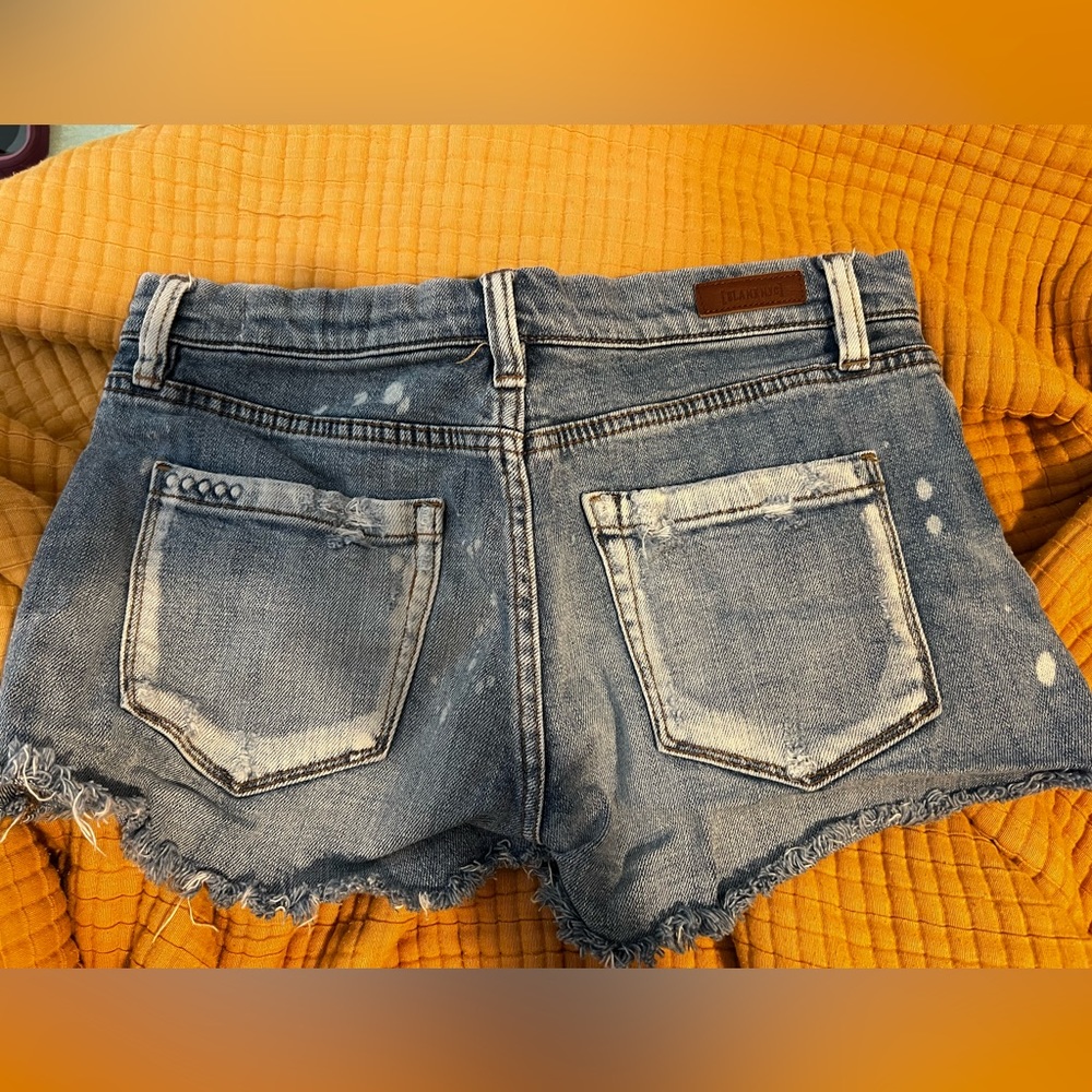 🚨HP MAY4🚨 BLANKNYC  LittleQueenie Whiskered Distressed Zip-Fly SHORTS SIZE 25 - Picture 8 of 8
